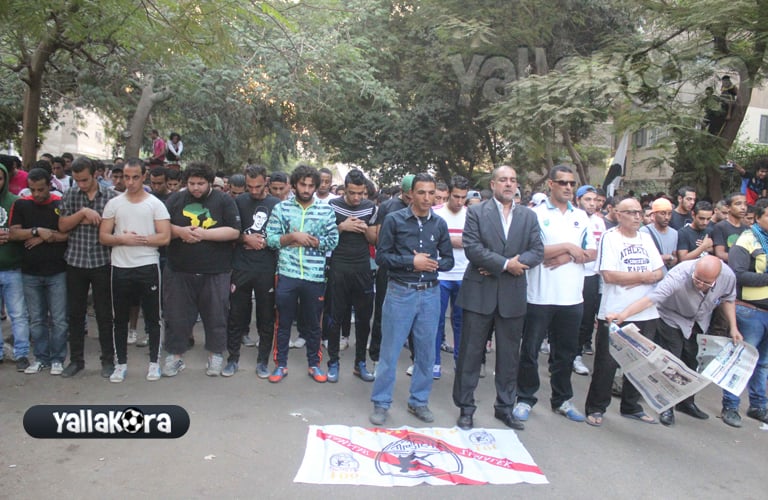 مظاهرة الوايت نايتس أمام الزمالك