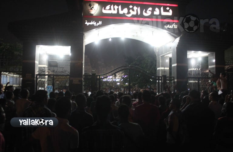 وقفة جماهير الزمالك للمطالبة برحيل عباس