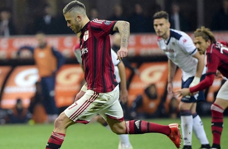 galleryImg