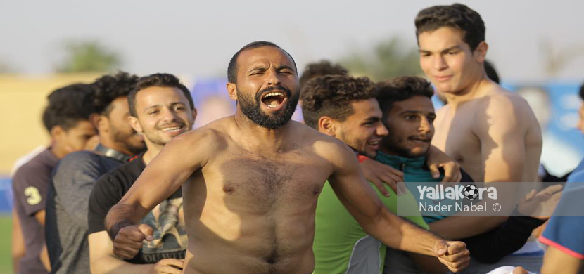 احتفال لاعبي نجوم المستقبل بعد الصعود للدوري