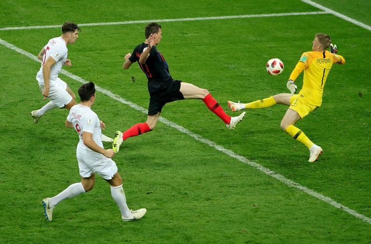 galleryImg