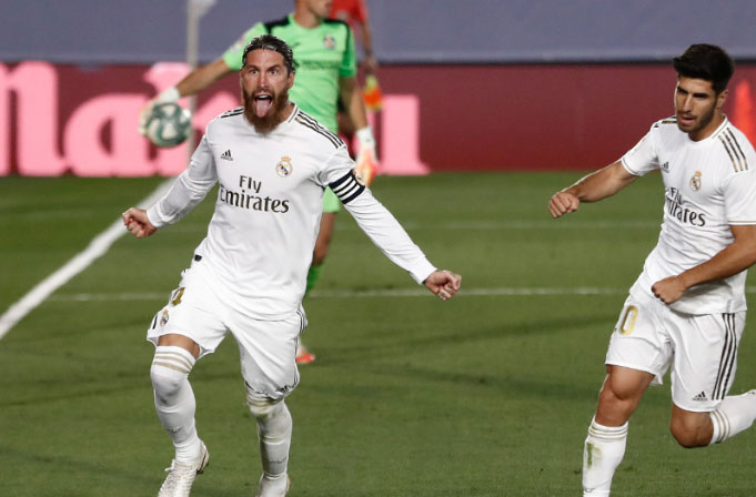 galleryImg