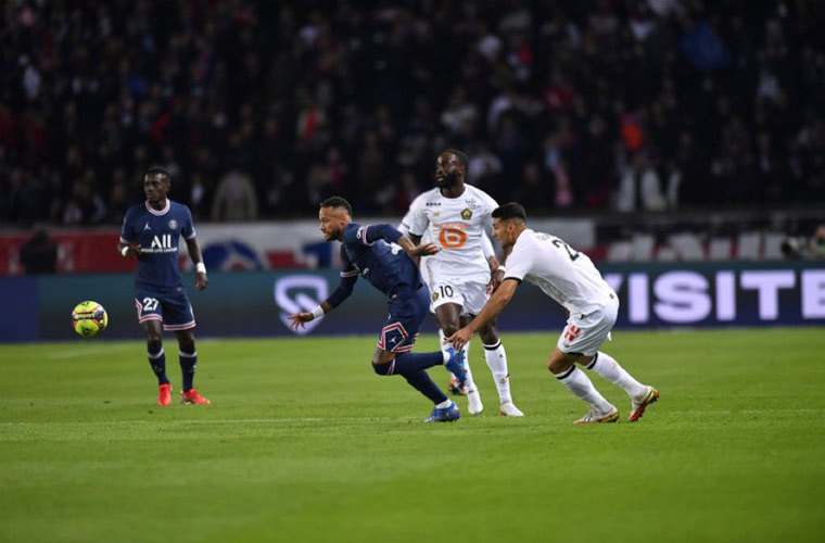 لقطات من مباراة ب. س. جيرمان وليل
