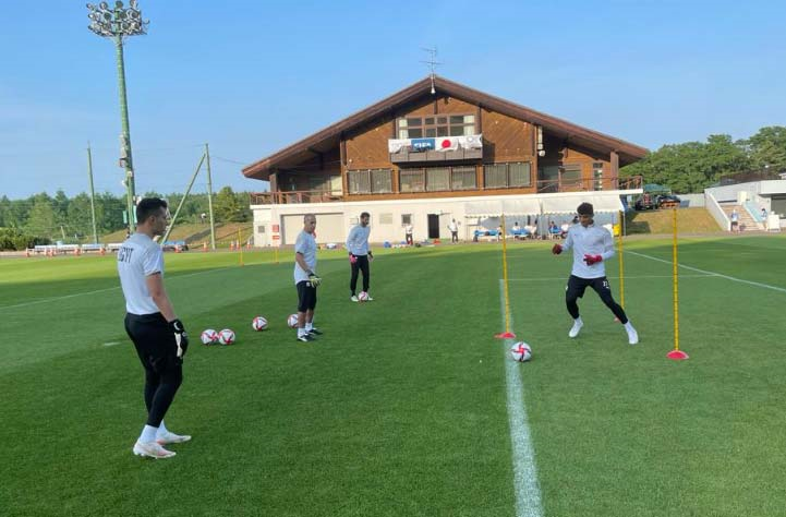 galleryImg