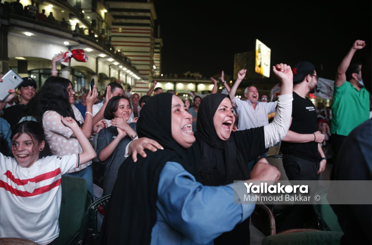 احتفالات جماهير الزمالك  داخل مقر النادي