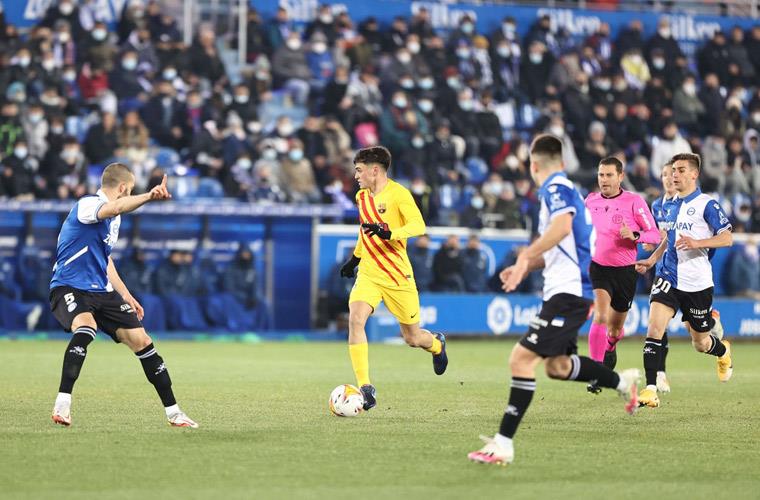 لقطات مباراة ألافيس وبرشلونة