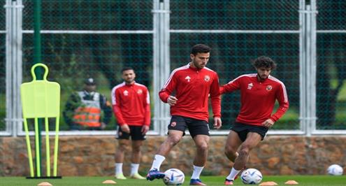 لقطات من مران الأهلي الرئيسي استعدادا لمواجهة ريال مدريد بدور نصف نهائي كأس العالم للأندية