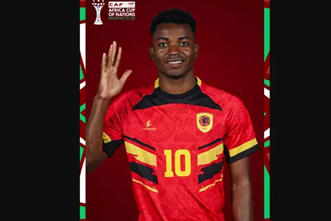 جلسة تصوير منتخب أنجولا منافس مصر في أمم أفريقيا 2025