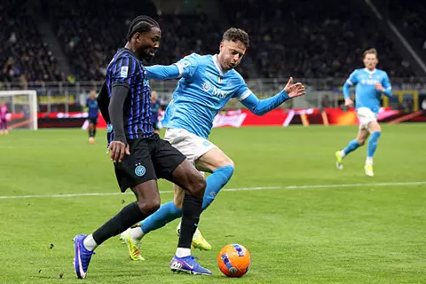 لقطات من مباراة إنتر ميلان ونابولي في الدوري الإيطالي