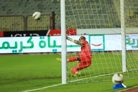 لقطات من مباراة المصري والزمالك (صور)