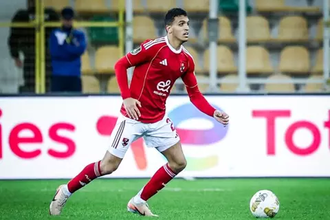 لقطات من مباراة شبيبة القبائل والأهلي (صور)