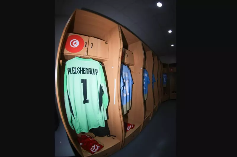 غرفة خلع ملابس النادي الأهلي قبل المباراة