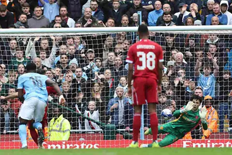 لقطات من مباراة مانشستر سيتي وليفربول في كأس إنجلترا (صور)