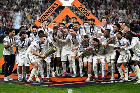 لقطات من تتويج أستون فيلا ببطولة الدوري الأوروبي