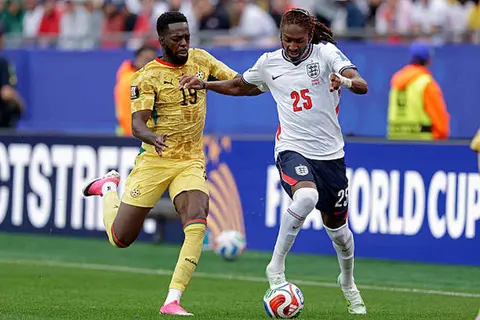 لقطات من مباراة إنجلترا وغانا في كأس العالم (صور)