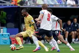 galleryImg