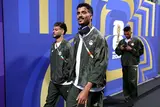 زي فرعوني وقناع توت عنخ أمون.. أجواء الجماهير في مباراة مصر وإيران في كأس العالم