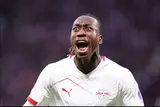  خليفة صلاح يطعن ليفربول بعد تألقه في كأس العالم (صور)