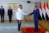 من الأقدم للأحدث.. كيف ظهر لاعبو منتخب مصر في تكريم السيسي؟ (صور)