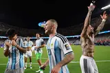 احتفال منتخب الأرجنتين بالتأهل لنصف نهائي كأس العالم (صور)