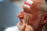 أجواء الجماهير قبل مباراة إنجلترا والأرجنتين في نصف نهائي كأس العالم (صور)