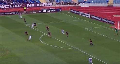 أسيست عالمي وهدف في الدوري البرتغالي الدرجة الثالثة