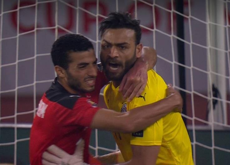 أبو جبل يتصدي لركلة جزاء أمام السنغال