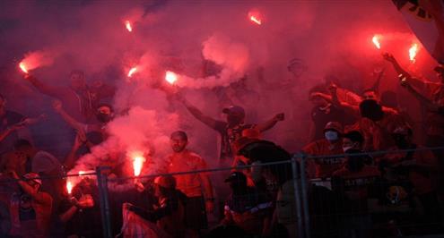 يوم في المدرجات .. أجواء الجماهير في نهائي دوري ابطال أفريقيا
