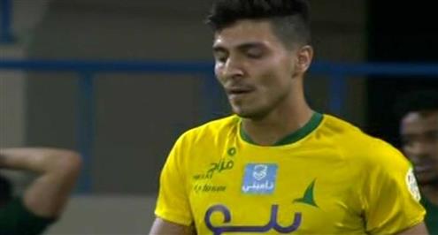 محمد شريف يهدر فرصة لا تضيع أمام الأخدود