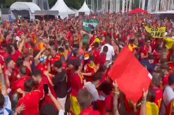 حشد جماهير منتخب إسبانيا قبل مواجهة إنجلترا في نهائي يورو 2024
