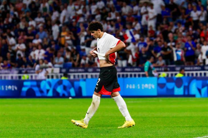 طرد عمر فايد في مباراة منتخب مصر وفرنسا