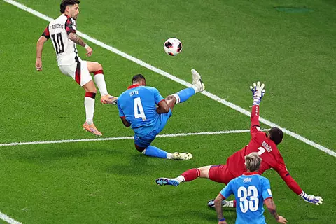 هدف فلامنجو الثاني أمام كروز أزول