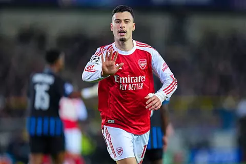 هدف رائع من جابرييل مارتينيلي أمام كلوب بروج