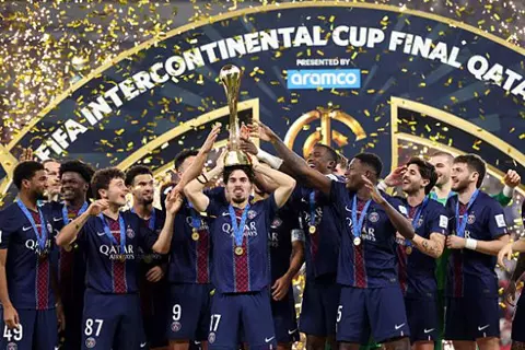 شاهد.. تتويج باريس سان جيرمان بطلاً لكأس إنتركونتيننتال (فيديو)