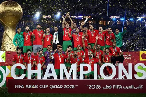 شاهد.. تتويج منتخب المغرب الثاني بكأس العرب (فيديو)