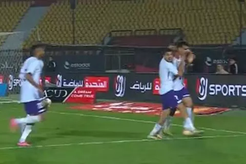 هدف المصرية للاتصالات الثاني أمام الأهلي ( مصطفى فوزي )