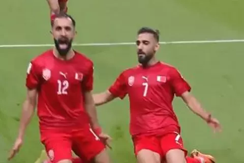 هدف البحرين الأول أمام الجزائر (مهدي عبد الجبار )