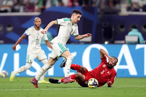 أهداف مباراة الجزائر والبحرين في كأس العرب