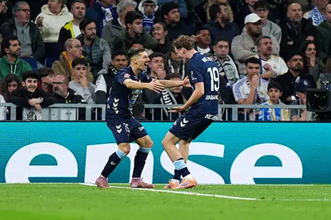 هدف رائع.. سيلتا فيجو يسجل الهدف الأول أمام ريال مدريد