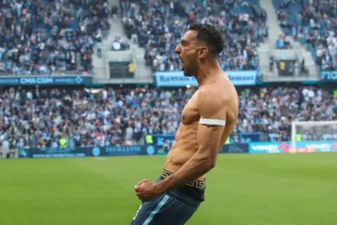 هدف أحمد حسن كوكا أمام موناكو