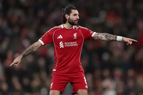 هدف ليفربول الأول أمام بارنسلي (سوبوسلاي)