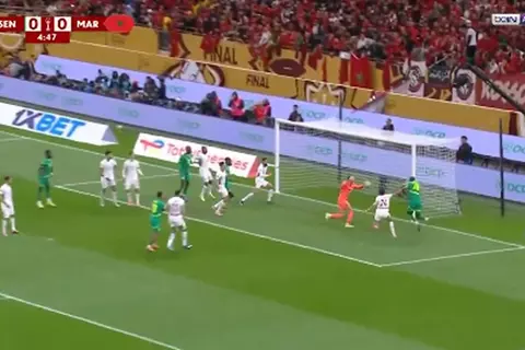 انقاذ مبكر من ياسين بونو أمام السنغال