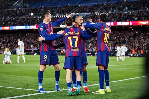 أهداف مباراة برشلونة وريال أوفييدو