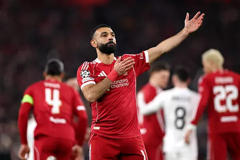 هدف عالمي.. هدف صلاح أمام كاراباخ 