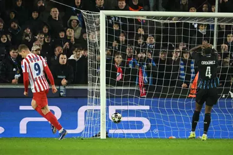 هدف أتلتيكو مدريد الثالث أمام كلوب بروج
