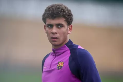 المران الأول لحمزه عبد الكريم مع برشلونة أتلتيك