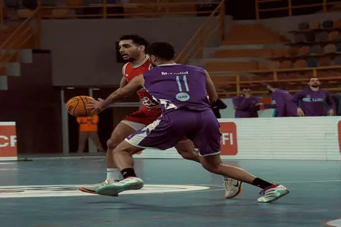 اللحظات الأخيرة من فوز الأهلي على المصرية للإتصالات في دوري السوبر للسلة
