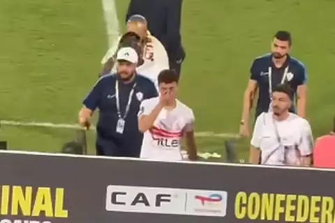 بكاء محمد شحاتة بعد خسارة الزمالك أمام اتحاد العاصمة