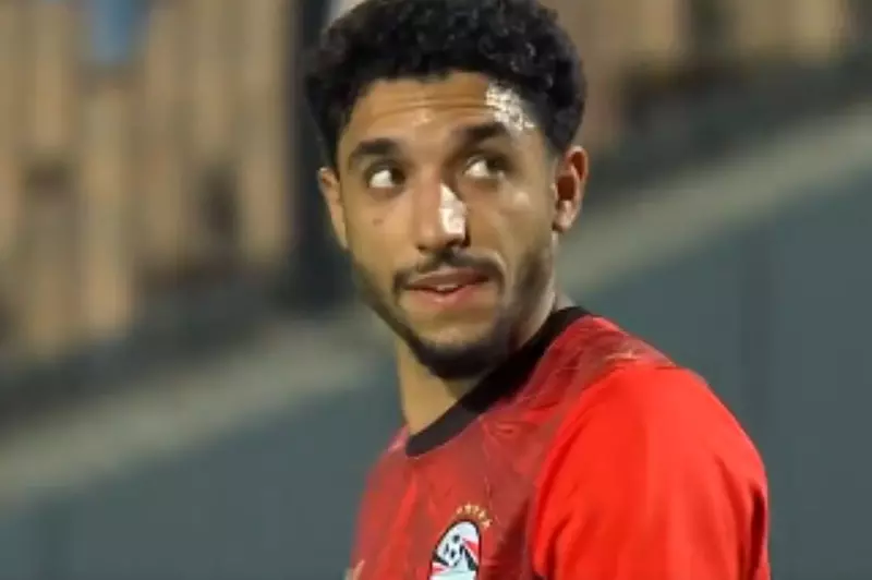 عمر مرموش يضيع فرصة أمام روسيا