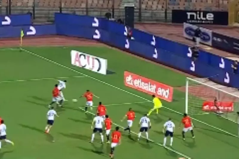 محمد الشناوي يحبط هجوم روسيا